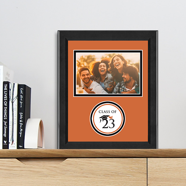 Photo of Class of 2023 customizable picture frame on top of a drawer				