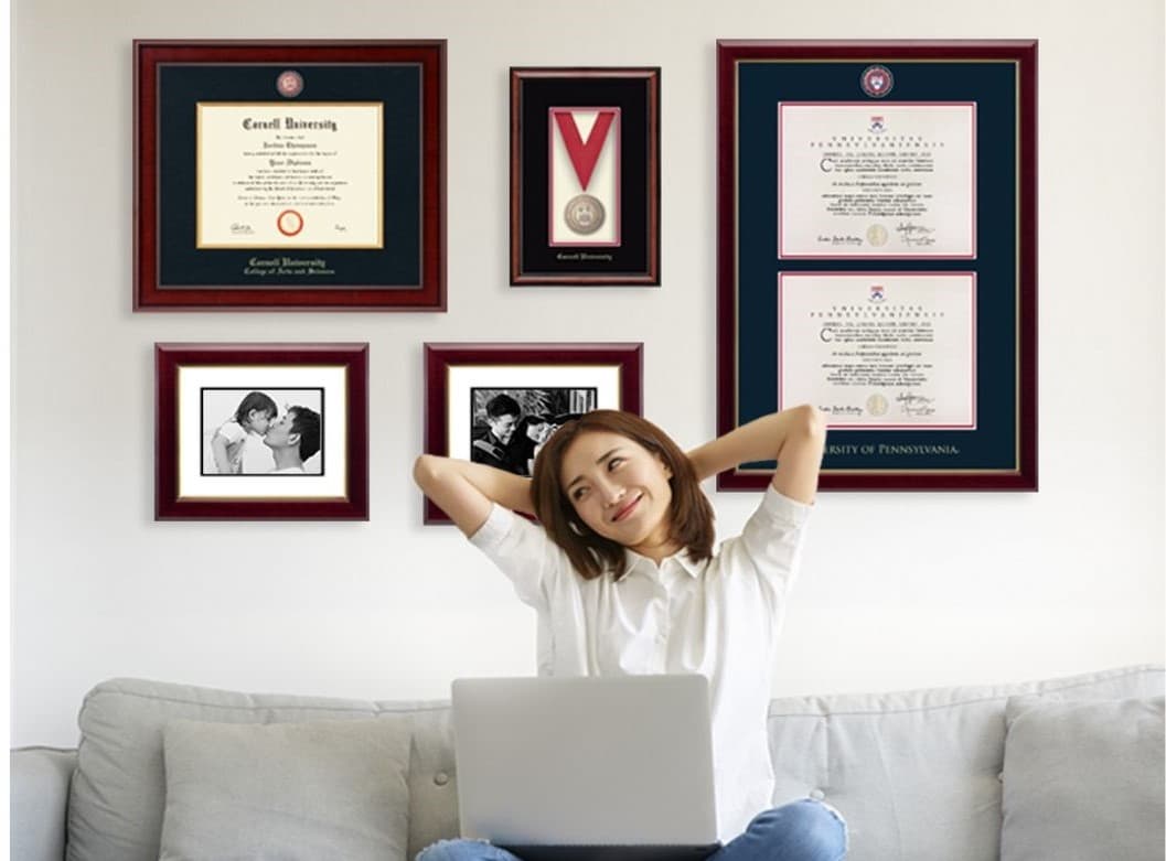 How to Arrange Three Photo Frames on a Wall