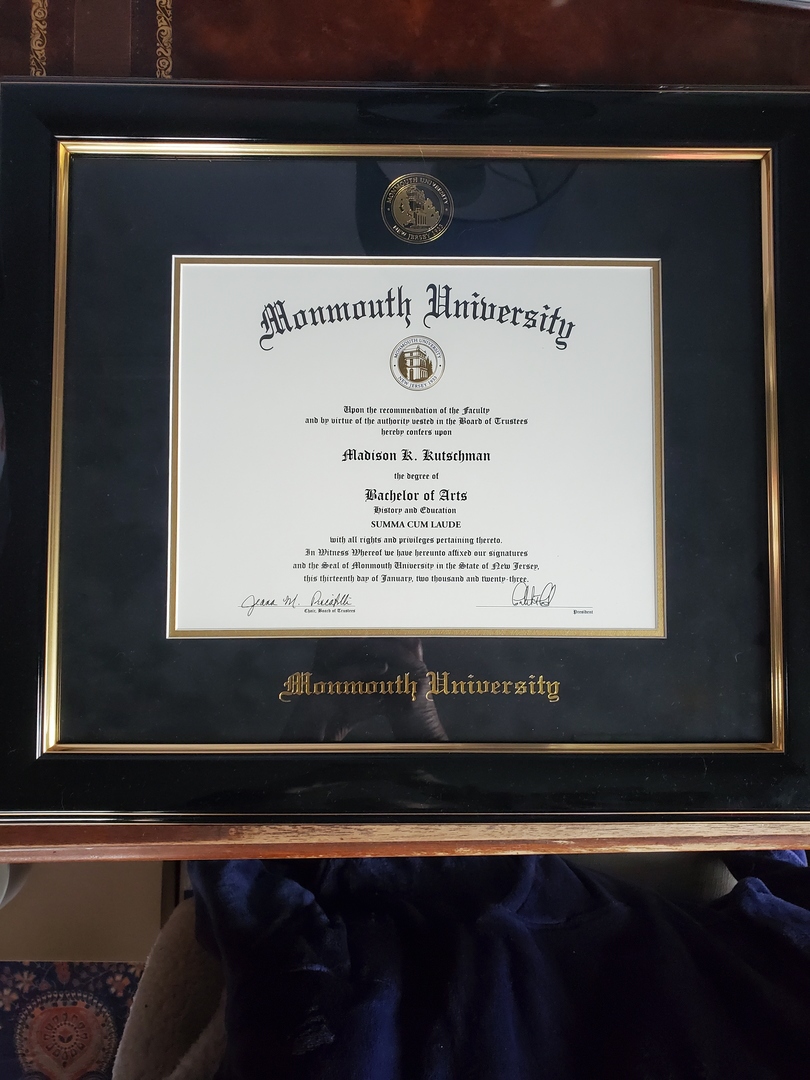 Monmouth University frame with black moulding