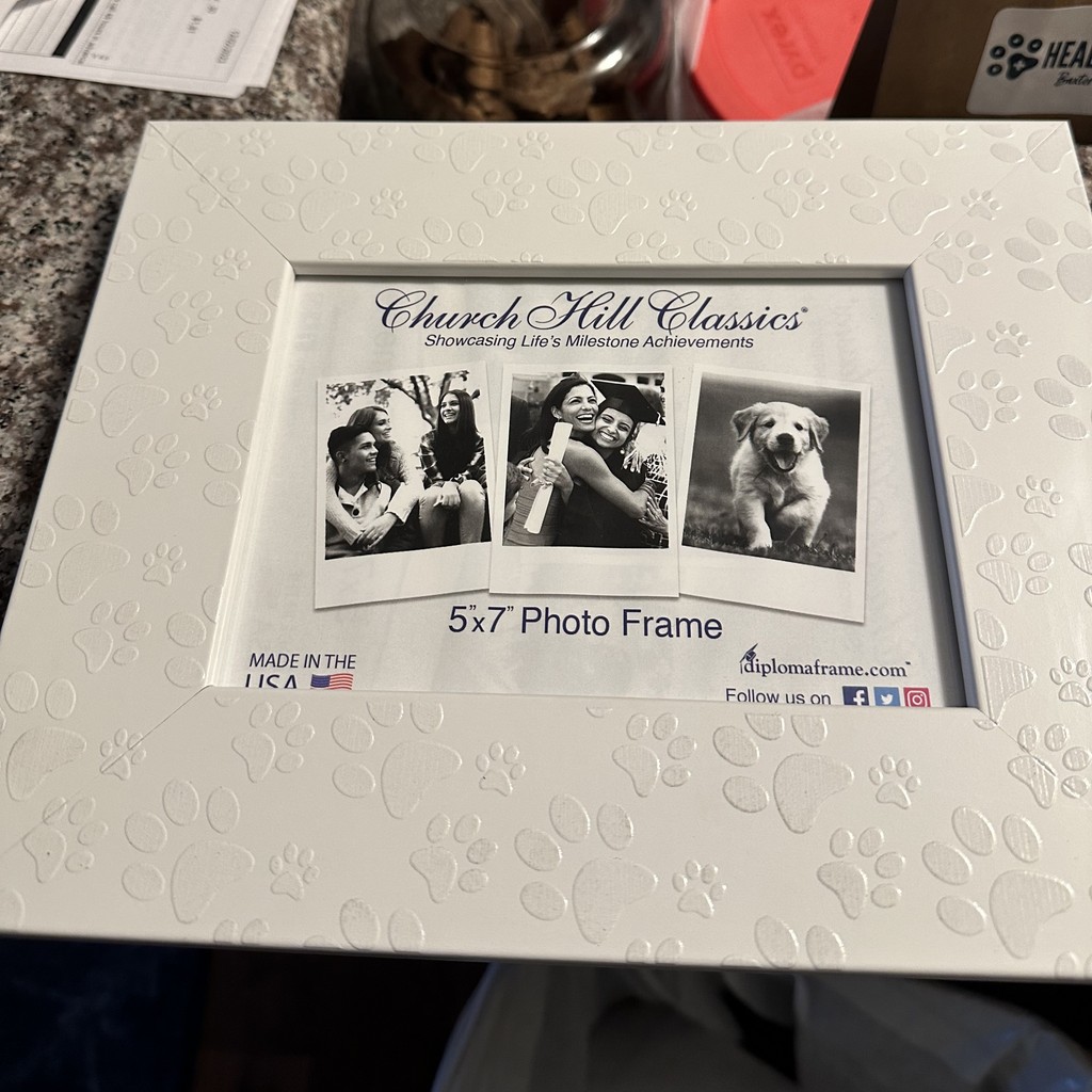 white paw prints frame
