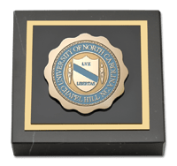 University of North Carolina Chapel Hill paperweight - Masterpiece Medallion Paperweight