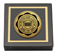 Morningside College paperweight - Gold Engraved Medallion Paperweight