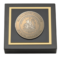 Macalester College Masterpiece Medallion Paperweight