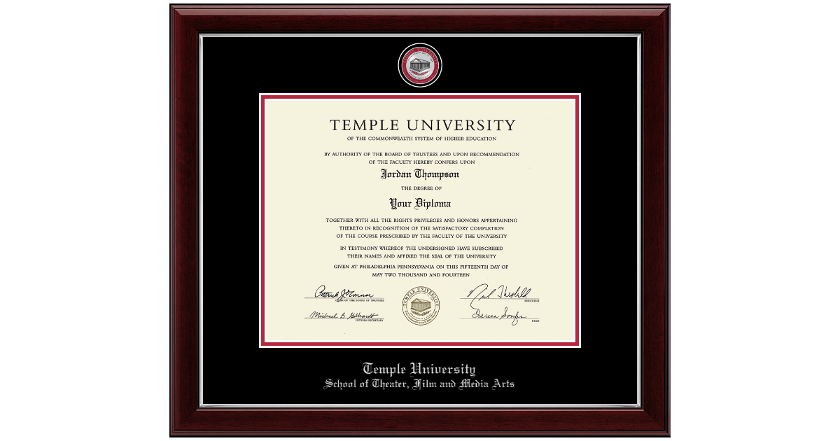 PreSpring 2023 Masterpiece Medallion Diploma Frame in Gallery Silver