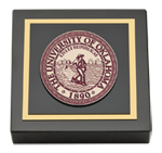 The University of Oklahoma paperweight - Masterpiece Medallion Paperweight