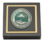 University of Oregon paperweight - Masterpiece Medallion Paperweight