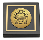Foothill College paperweight - Gold Engraved Medallion Paperweight
