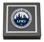 University of New Orleans paperweight - Masterpiece Medallion Paperweight