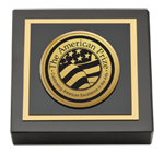 The American Prize paperweight - Gold Engraved Medallion Paperweight