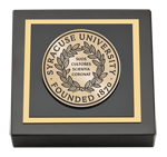 Syracuse University paperweight - Masterpiece Medallion Paperweight