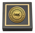 Del Mar College paperweight  - Gold Engraved Medallion Paperweight